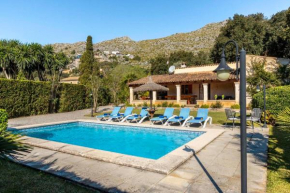Charming 3 bedroomn villa with pool in Pollensa, Special prices Hire Car for Guests